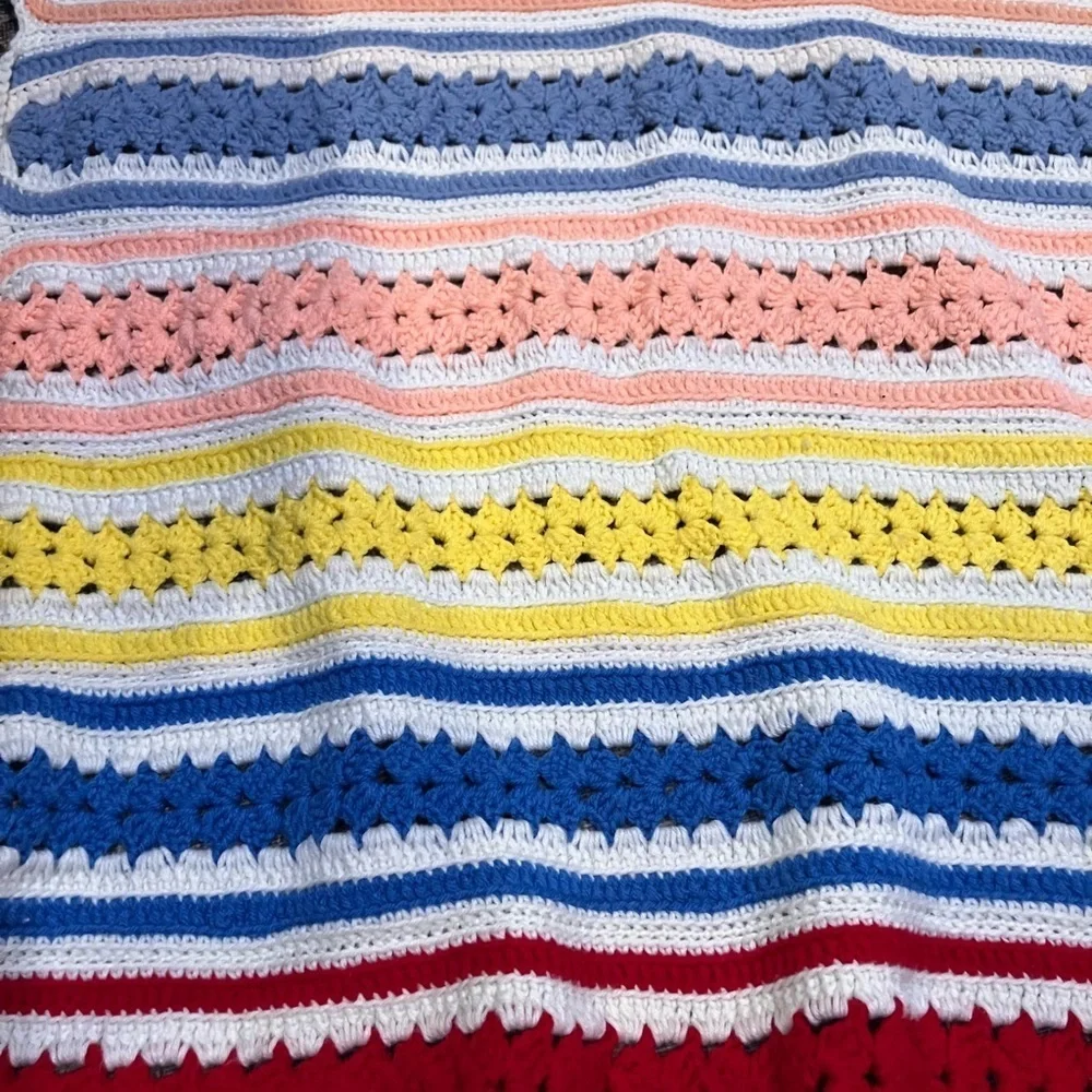 Vintage Handmade Crochet Throw Multicolor Stripe Pattern Scalloped Border